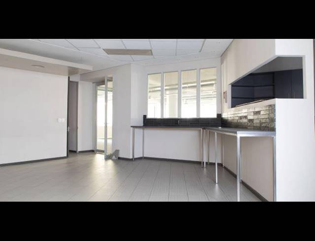 665M² OFFICE TO LET IN CAPE TOWN CITY CENTRE
